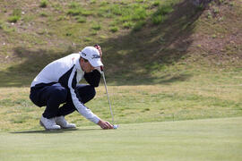 Jugador en un partido. Campeonato de España Universitario de Golf. Antequera. Abril de 2017