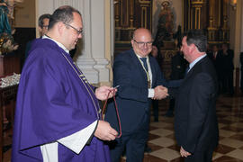 Entrega de medallas de la Cofradía de los Estudiantes. Misa de Lunes Santo. Iglesia de San Agustín. Marzo de 2018
