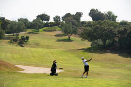 Jugada en el Campeonato Europeo de Golf Universitario en Antequera Golf. Antequera. Junio de 2019