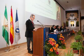 Miguel Porras en la imposición de la Medalla de Oro de la Universidad de Málaga a la Universidad de Granada. Paraninfo. Diciembre de 2016