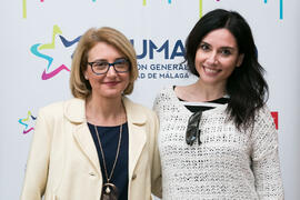 Isabel Ladrón de Guevara y Marta Flich. Conferencia "Dialogando". Paraninfo. Noviembre de 2017