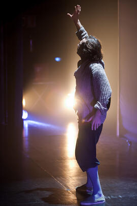 Álvaro Lozano en el ensayo previo de la gala inaugural de la XXV edición de Fancine de la Universidad de Málaga. Teatro Cervantes. Noviembre de 2015