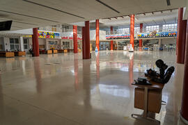 Hall de la Facultad de Derecho. Campus de Teatinos. Febrero de 2022