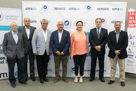 Foto de grupo previa a la Gala del Deporte Universitario 2017. Escuela Técnica Superior de Ingeniería de Telecomunicaciones. Junio de 2017