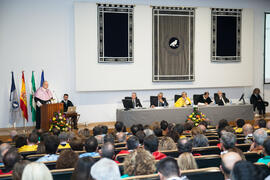 José Miguel Rodríguez Santos expone la Lección Inaugural en la Apertura del Curso Académico 2015/2016 de la Universidad de Málaga. Paraninfo. Septiembre de 2015