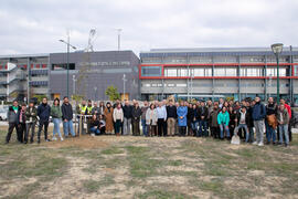 Foto de grupo. "Primera arbolada" en la Universidad de Málaga. Escuela Técnica Superior de Ingeniería Industrial. Enero de 2020