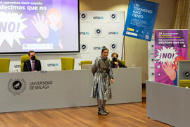 Performance 'NO, NIE, NON, NU'. Inauguración del Día Internacional Contra la Violencia Machista. Edificio del Rectorado de la Universidad de Málaga. Noviembre de 2020