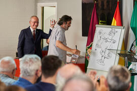 Intervención de Ángel Idígoras en la inauguración de su mural en la Facultad de Ciencias Económicas y Empresariales de la Universidad de Málaga. Campus de El Ejido. Junio de 2022