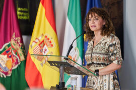 Macarena Parrado. Inauguración del mural de Ángel Idígoras en la Facultad de Ciencias Económicas y Empresariales de la Universidad de Málaga. Campus de El Ejido. Junio de 2022