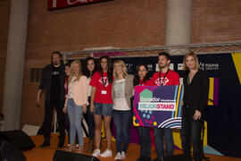 Entrega de premios a mejor stand. Jornadas de Puertas Abiertas de la Universidad de Málaga. Complejo Polideportivo Universitario. Abril de 2015