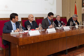 Mesa de trabajo "Palancas de crecimiento", durante la jornada del II Día de la Economía Andaluza. Facultad de Ciencias Económicas y Empresariales. Febrero de 2015