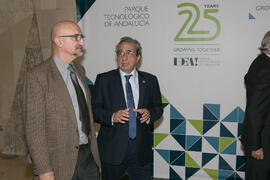 Luis Sanz y José Ángel Narváez. Momentos previos al acto del 25 Aniversario del Parque Tecnológico de Andalucía. Palacio de Ferias y Congresos de Málaga. Noviembre de 2017