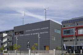 E.T.S.I de Ingeniería Industrial. Campus de Teatinos. Abril de 2016