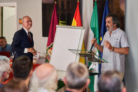 Inauguración del mural de Ángel Idígoras en la Facultad de Ciencias Económicas y Empresariales de la Universidad de Málaga. Campus de El Ejido. Junio de 2022