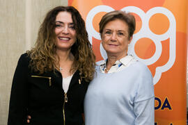 Macarena Parrado y Mariluz Marco Aledo. Entrega de premios de la XI Olimpiada de Economía. Facultad de Ciencias Económicas y Empresariales. Febrero de 2019